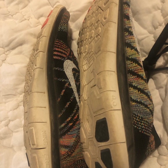 Shoes - Picture 3 of 4